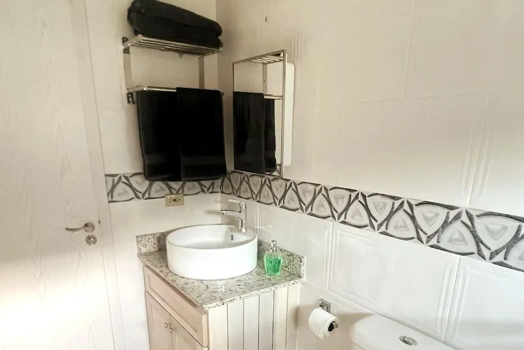 Mountridge Lodge Prospect 0*,  Ямайка